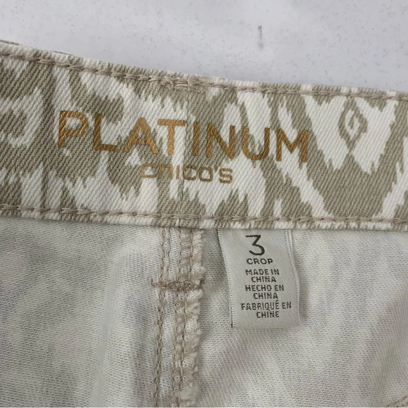 Chicos 3 Pants Crop XL/16 White Tan Print Pockets Front Zip Stretch Casual Work - Picture 8 of 11